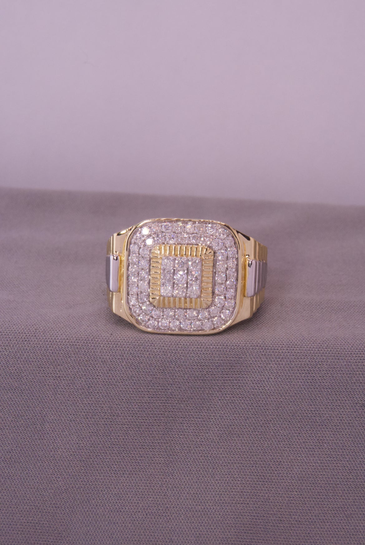 10k 2Tone Jubilee Diamond Ring